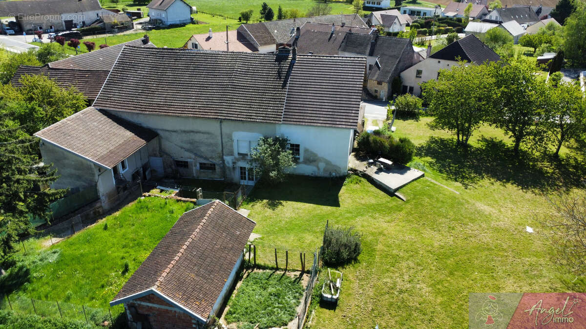 Appartement à LAVANS-LES-DOLE