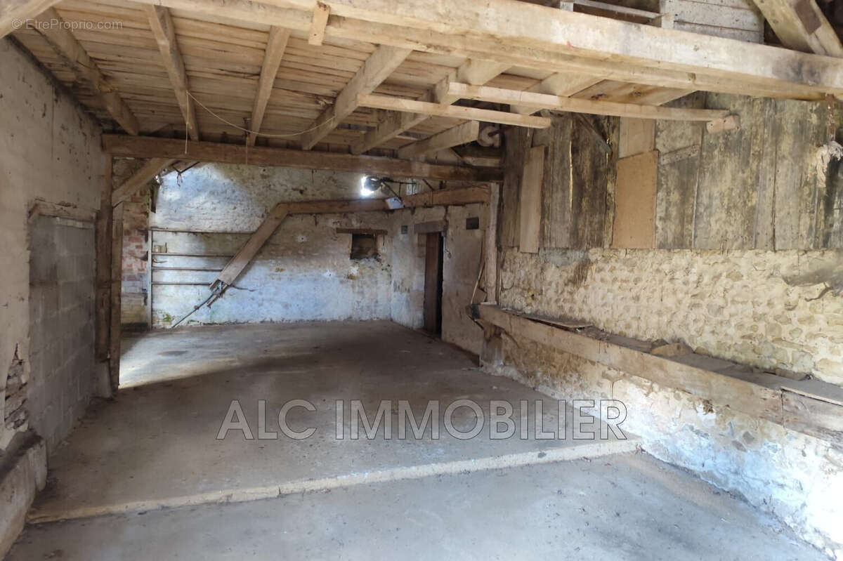 Maison 149 m² à Courgains  - photo 6