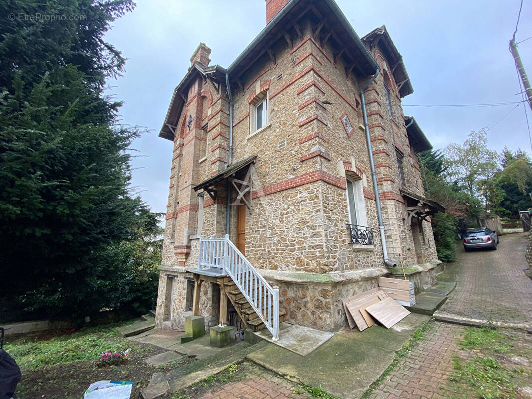 Appartement à ATHIS-MONS