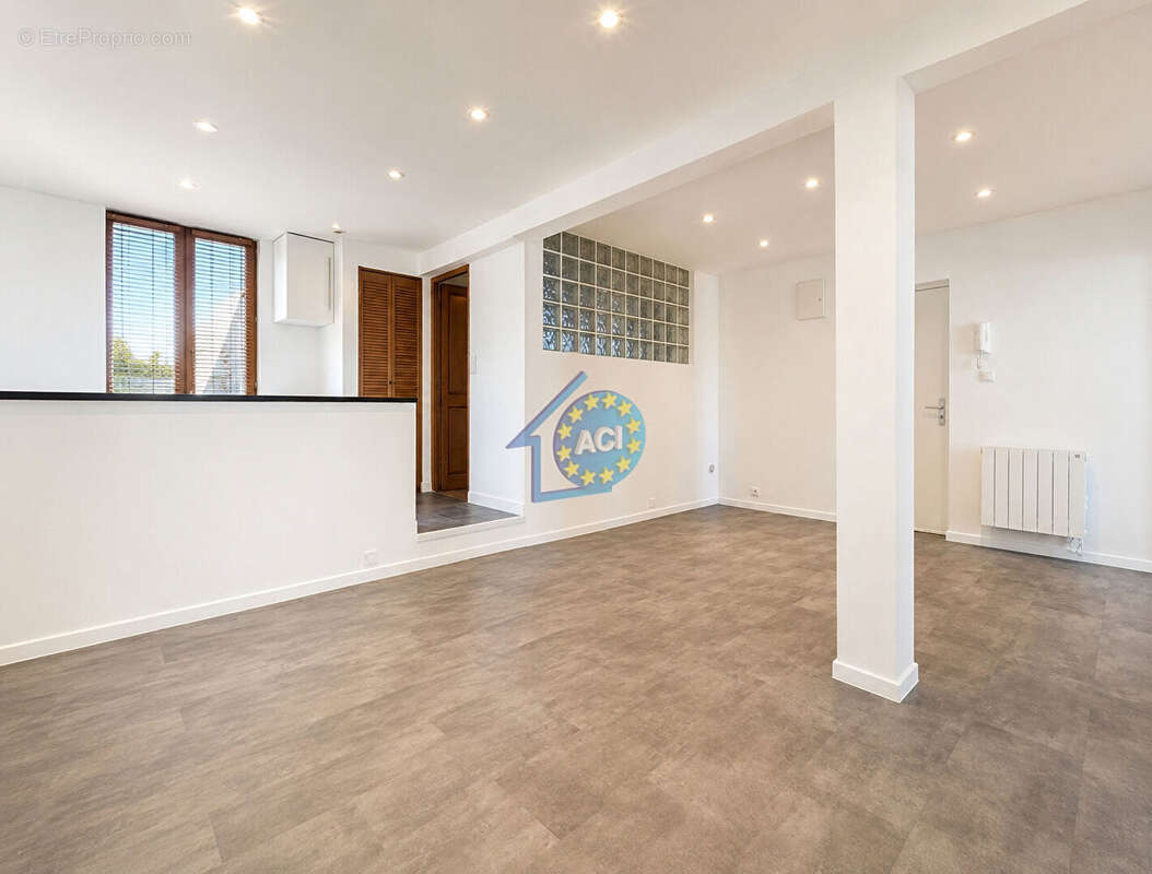 Appartement t3 centre ville mantes la jolie martraits - photo 2