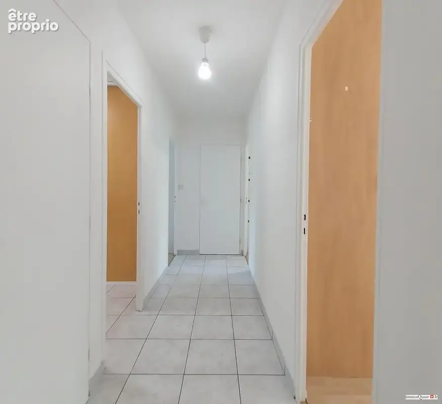 Appartement 72 m² à Saint-Martin-D'heres  - photo 8