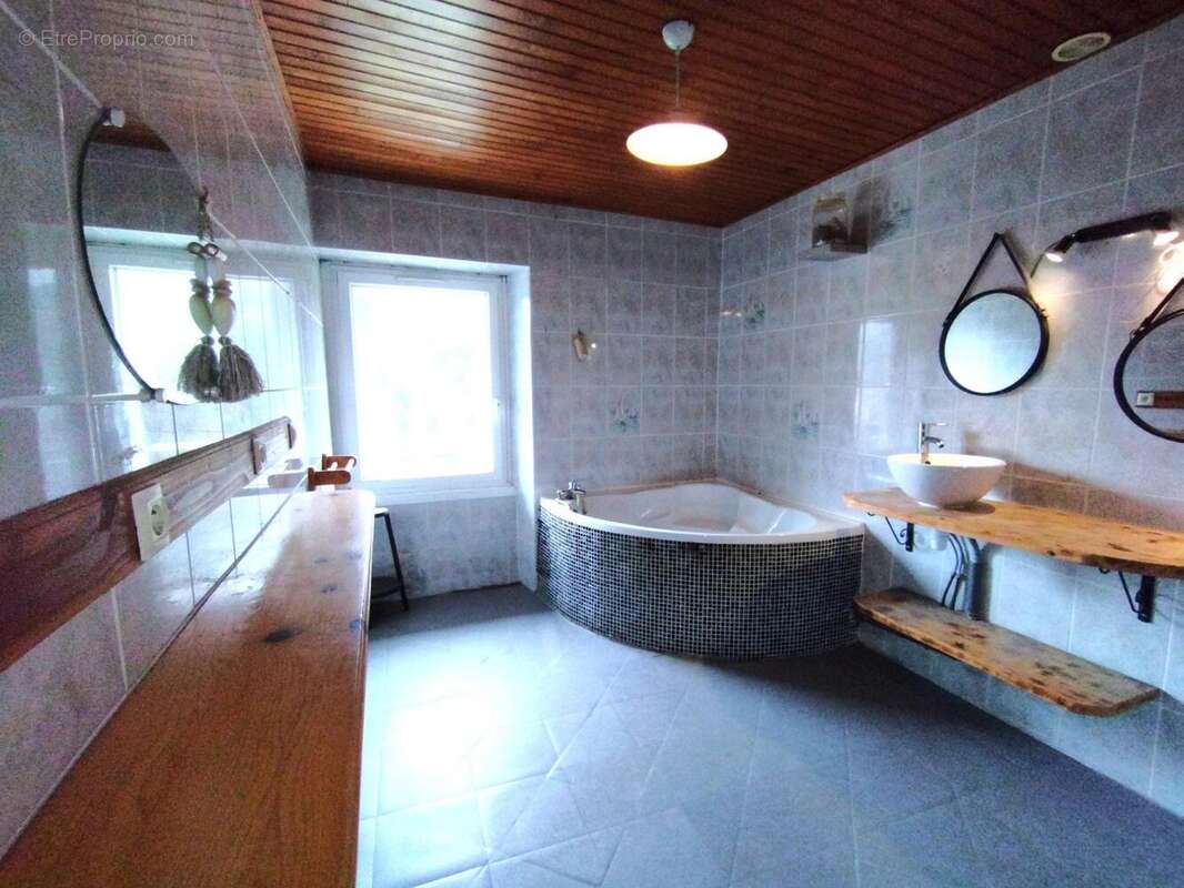 Photo 8 - Maison à SAINT-MARTIN-DE-VALAMAS