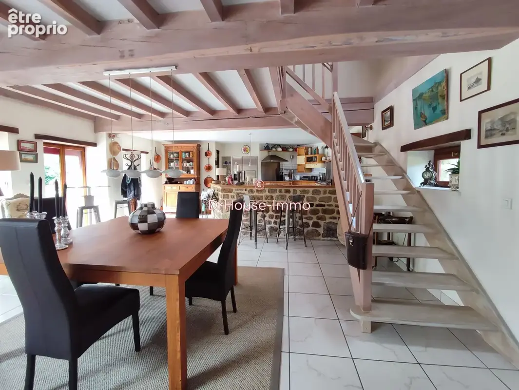 Maison 7 pièces 225 m² à vendre à Vire (14500) - photo 4