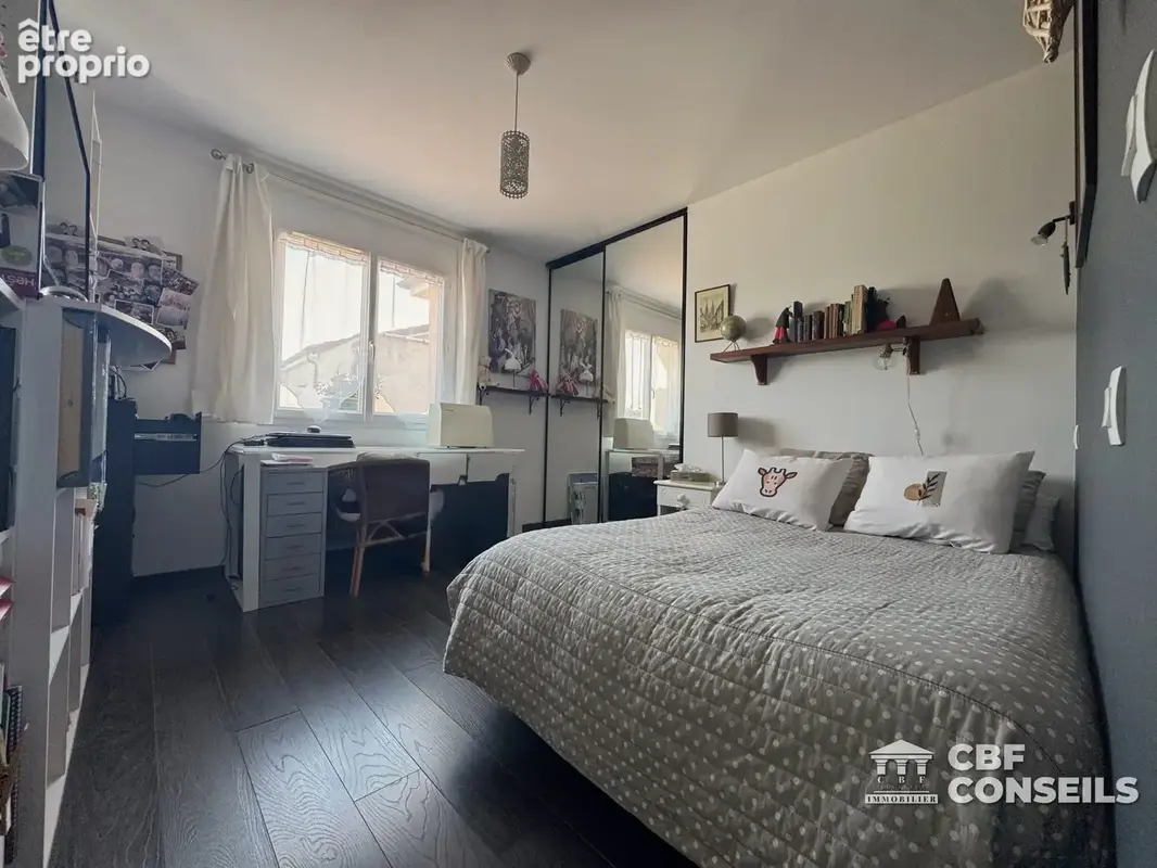 Maison 6 pièces 115 m² à vendre à Les Martres-De-Veyre (63730) - photo 8