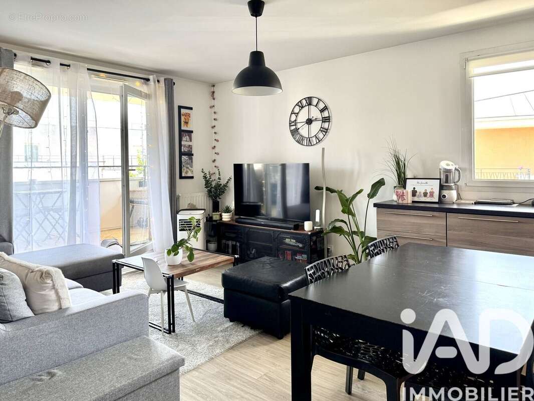 Photo 5 - Appartement à CORBEIL-ESSONNES
