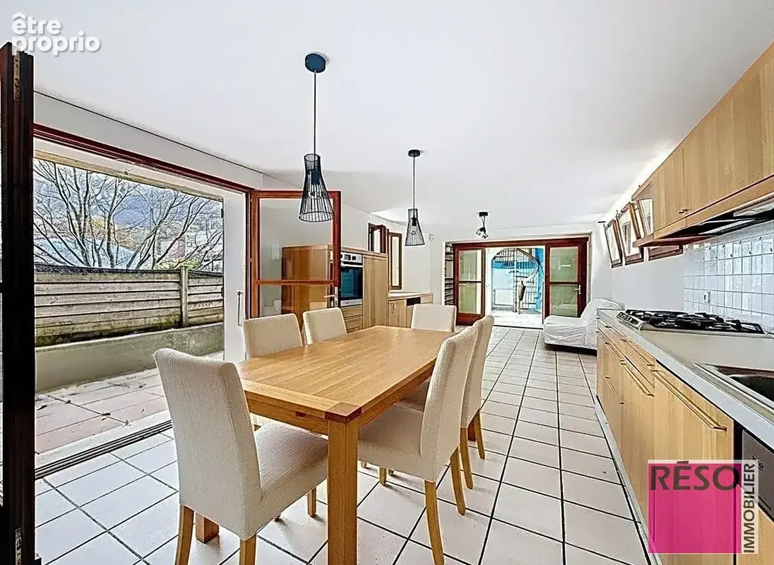 Maison 6 pièces 180 m² à vendre à Archamps (74160) - photo 2