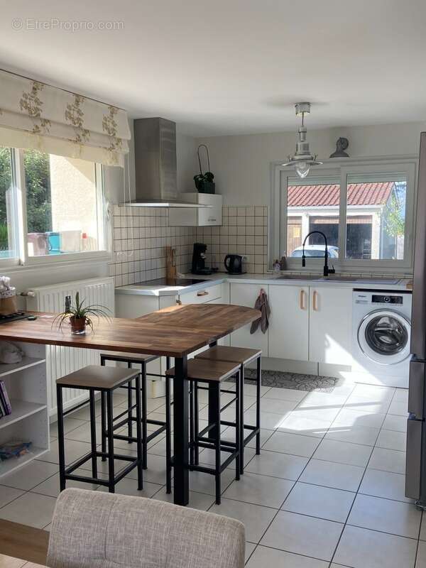 Maison à RUELLE-SUR-TOUVRE