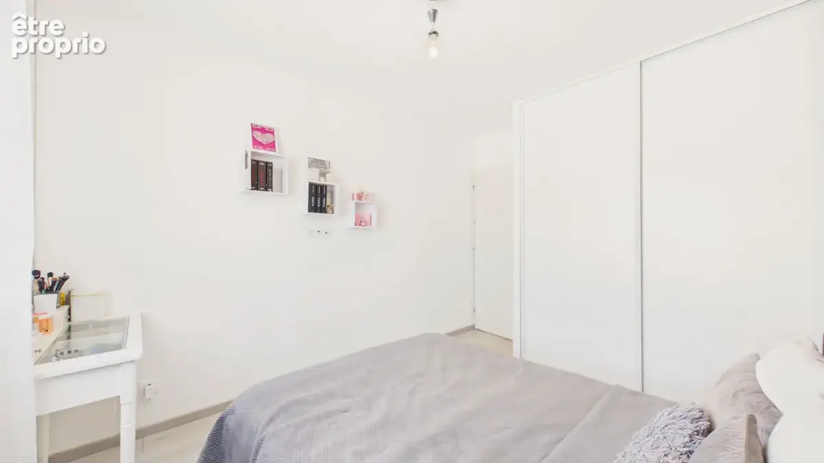 Maison re 2020 de plain pied de 152 m² avec piscine et pool house - photo 14