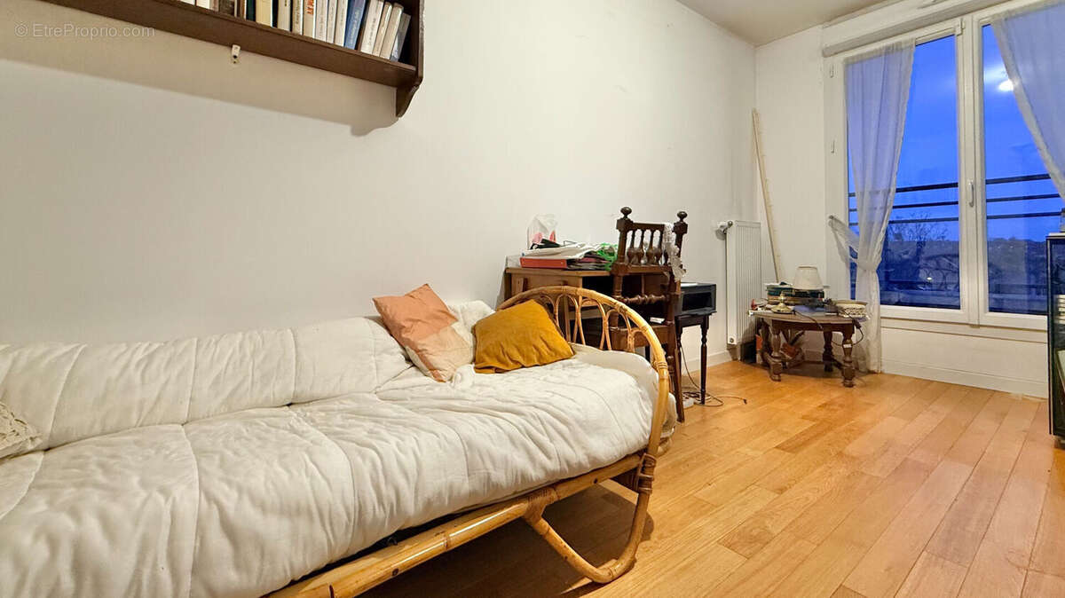 Appartement à CORBEIL-ESSONNES