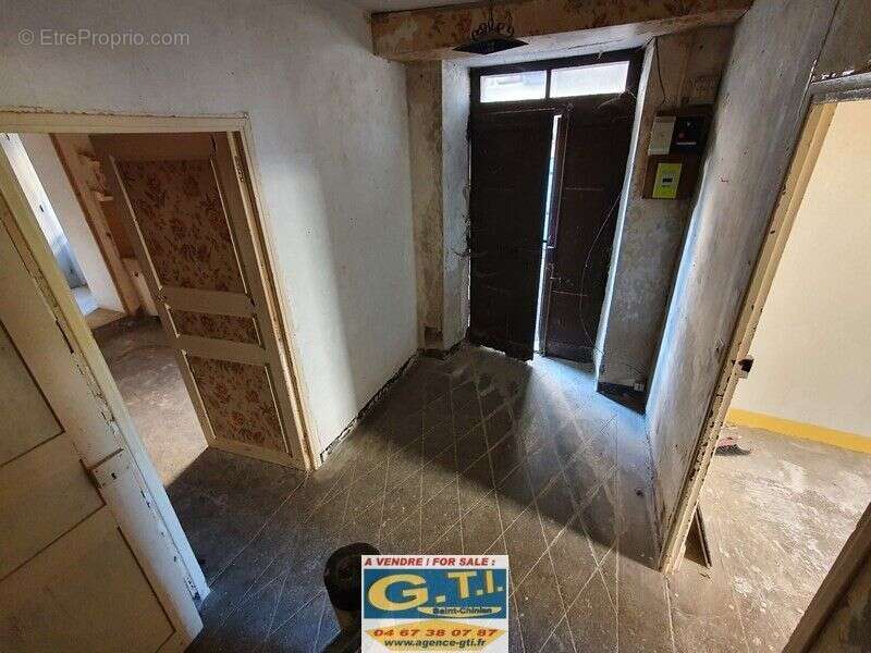 Maison à SAINT-CHINIAN