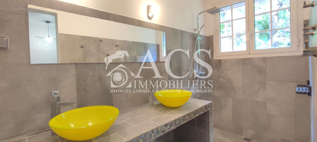 Appartement à LES ANSES-D'ARLET