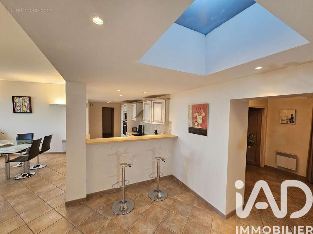 Photo 4 - Appartement à LA CADIERE-D'AZUR