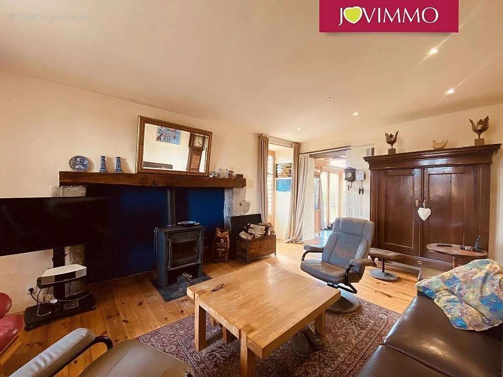 Maison à FONTANIERES