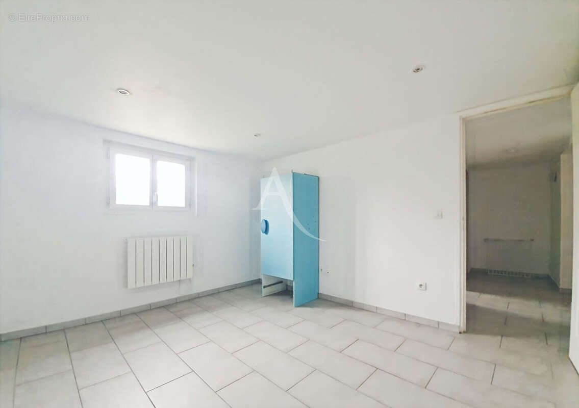 Maison à LES MUREAUX