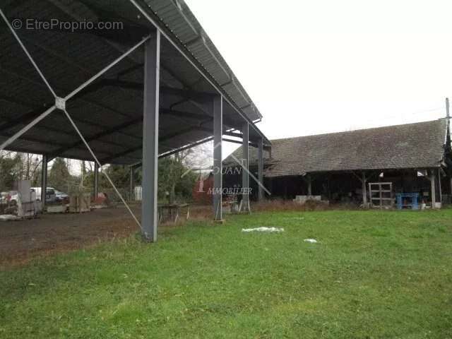 Commerce à BESSAY-SUR-ALLIER