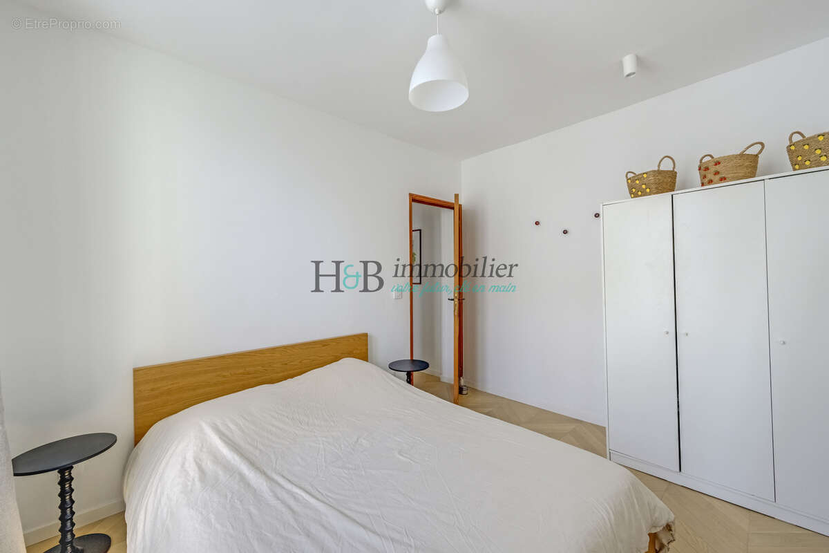 Appartement à PARIS-11E