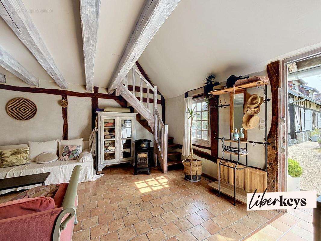 Ensemble de charme à colombages avec grange aménageable - Les Baux de Breteuil - photo 15