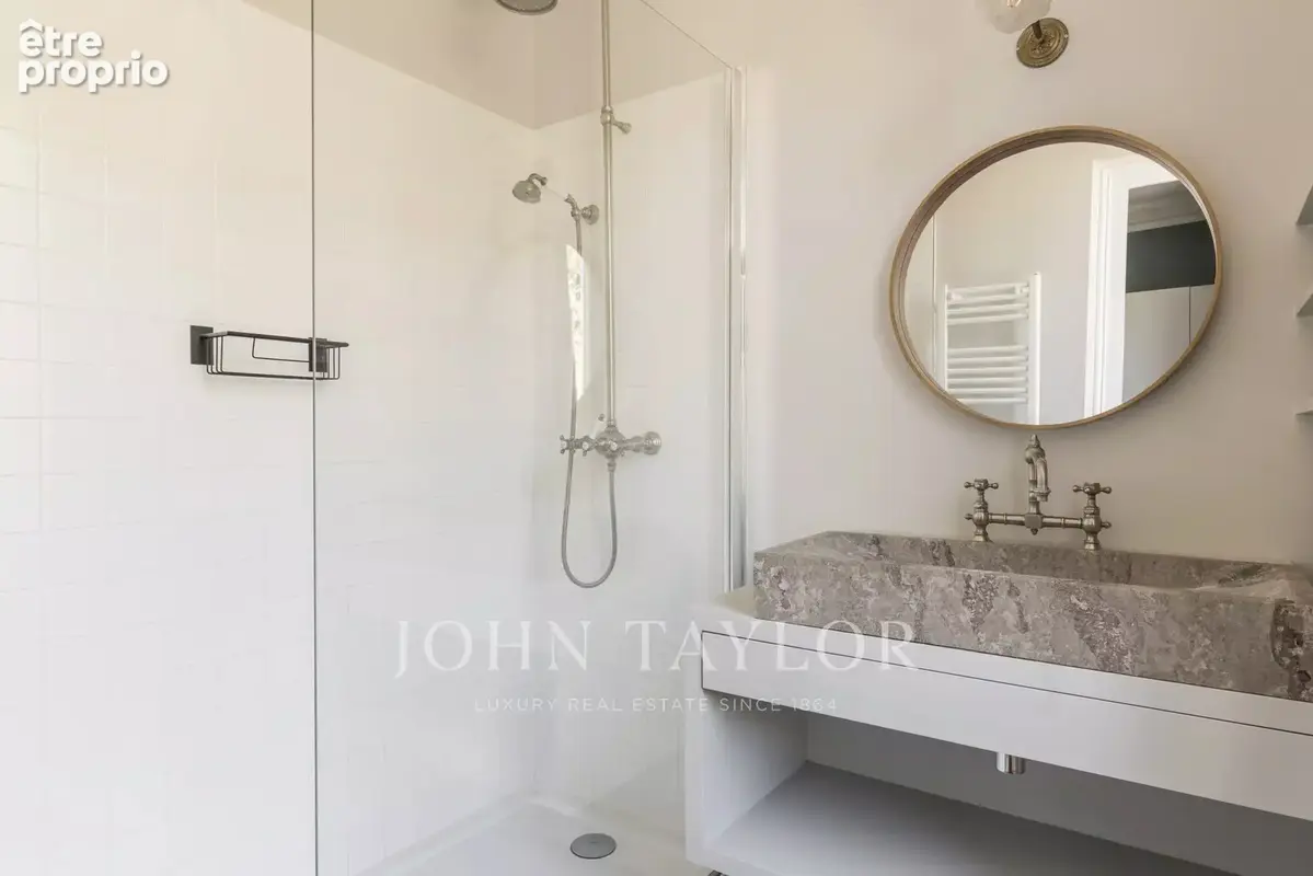 Élégante maison familiale avec jardin et box – Bordeaux Judaïque / Saint-Seurin - John Taylor Bordeaux - photo 13