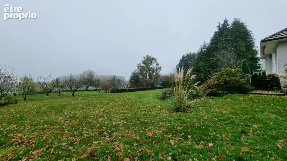 Maison plain-pied, restaurée, avec sous-sol et jardin, proche commerces et services médicaux - photo 2