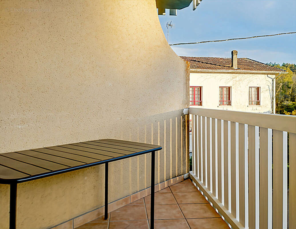 Appartement à CAZAUBON