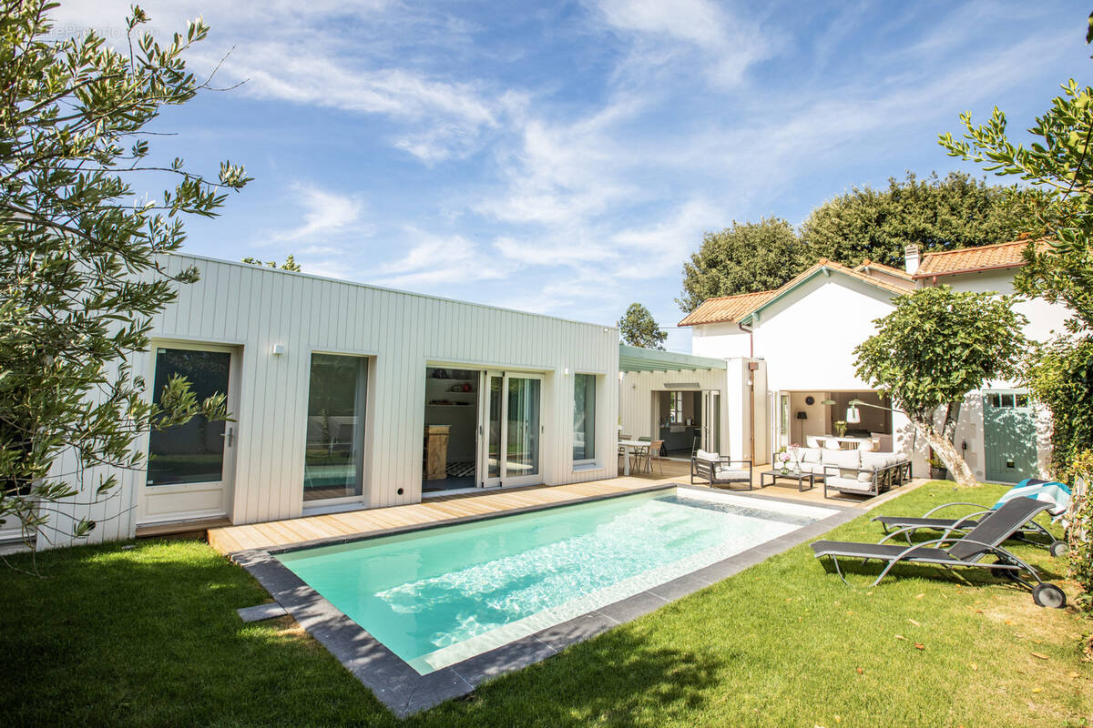 Maison à SAINT-PALAIS-SUR-MER