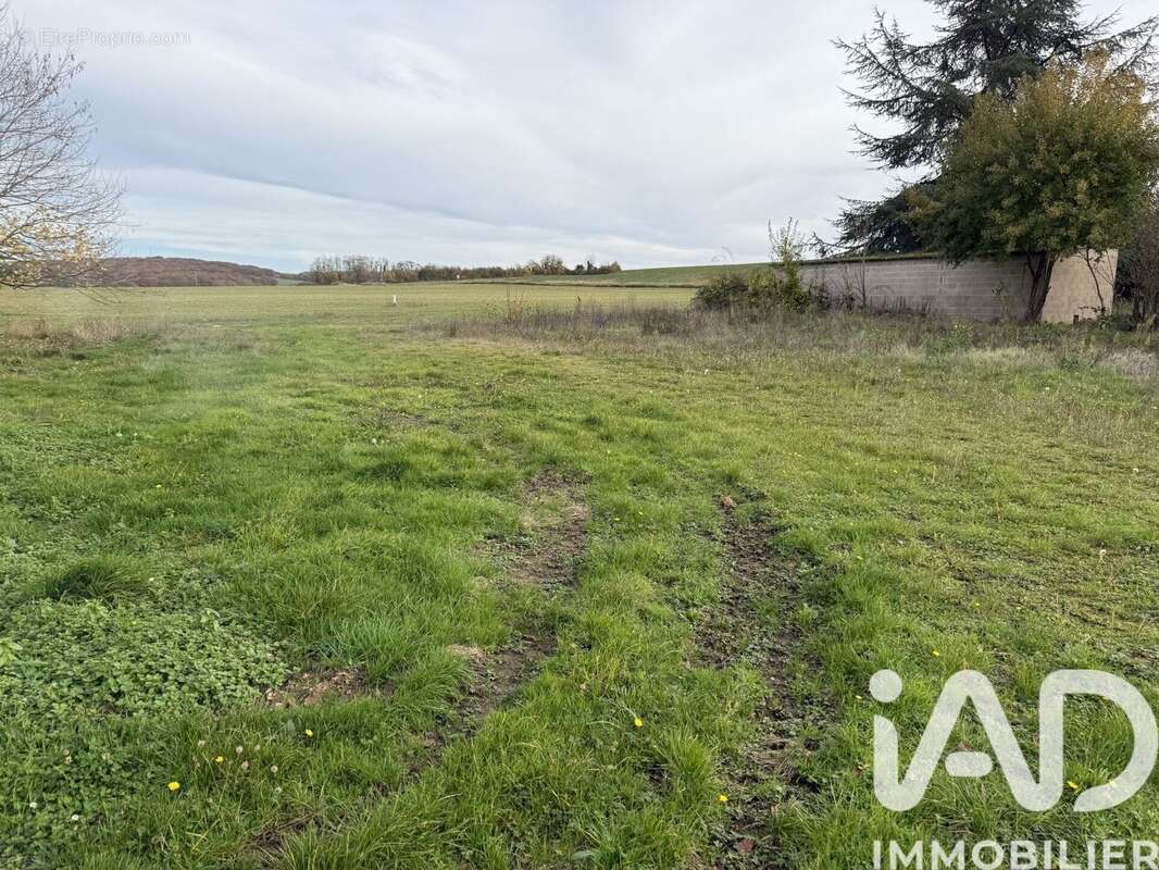Photo 3 - Terrain à FONTAINE-LA-GAILLARDE
