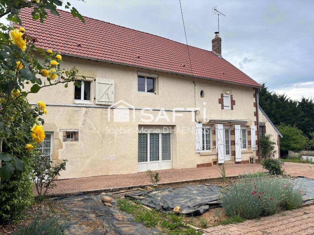 Photo 1 - Maison à SAINT-VERAIN