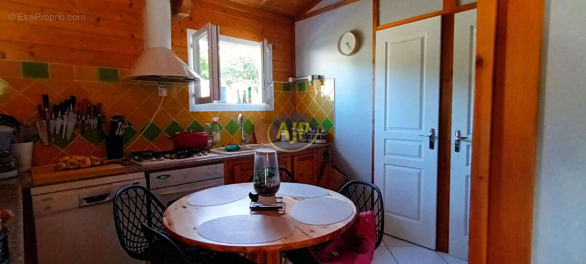 Maison à GRAYAN-ET-L'HOPITAL