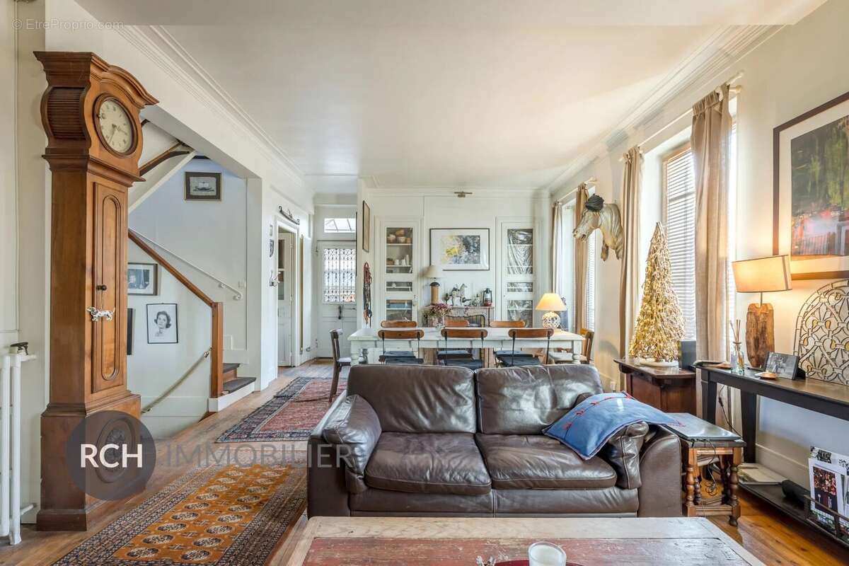 Maison à MONTFORT-L'AMAURY