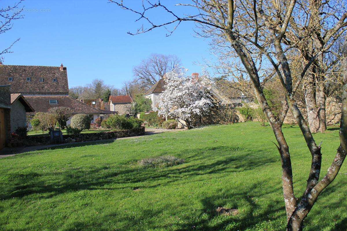 Maison à CERNAY-LA-VILLE