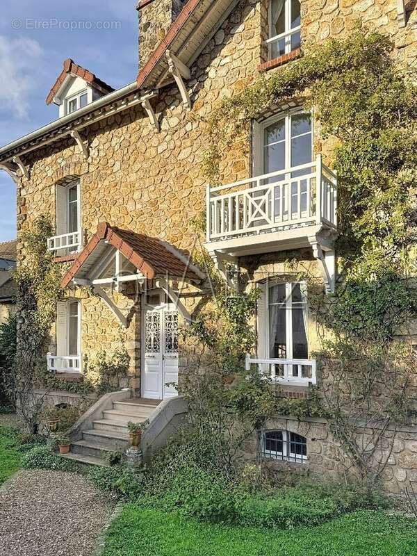 Maison à LE CHESNAY