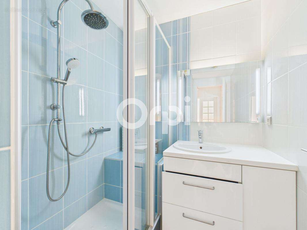 Appartement à MANDELIEU-LA-NAPOULE