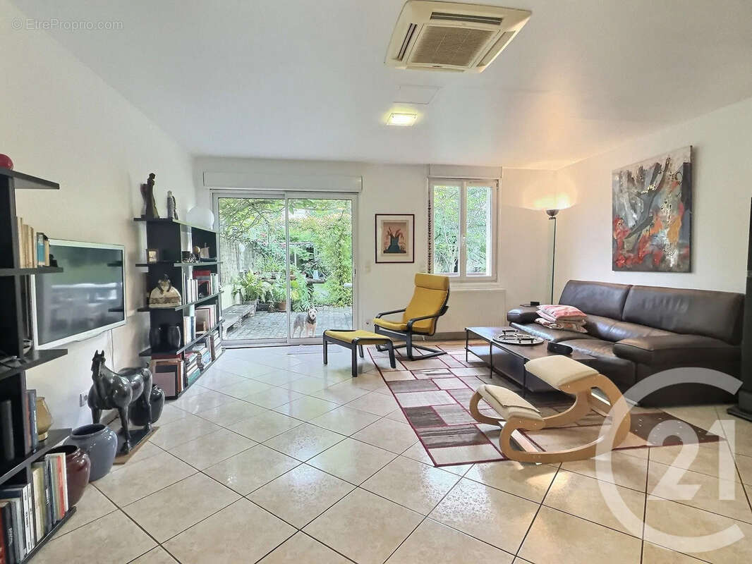 Maison à AULNAY-SOUS-BOIS