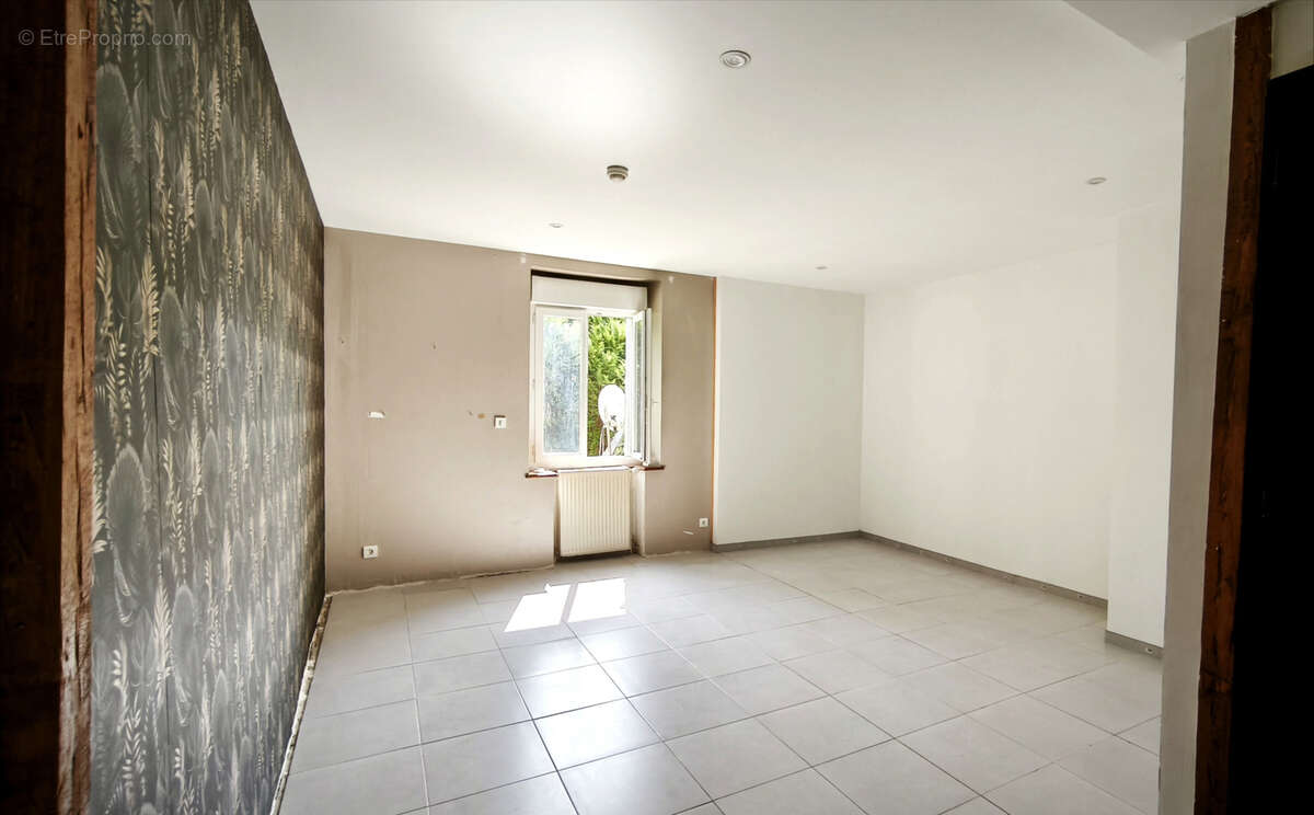 Maison d'habitation en pierre de - photo 4