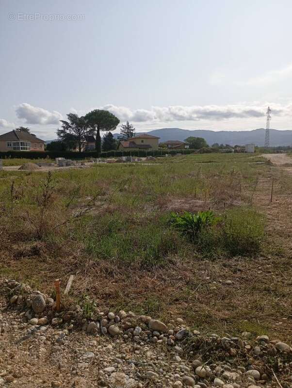 Terrain à CHATUZANGE-LE-GOUBET