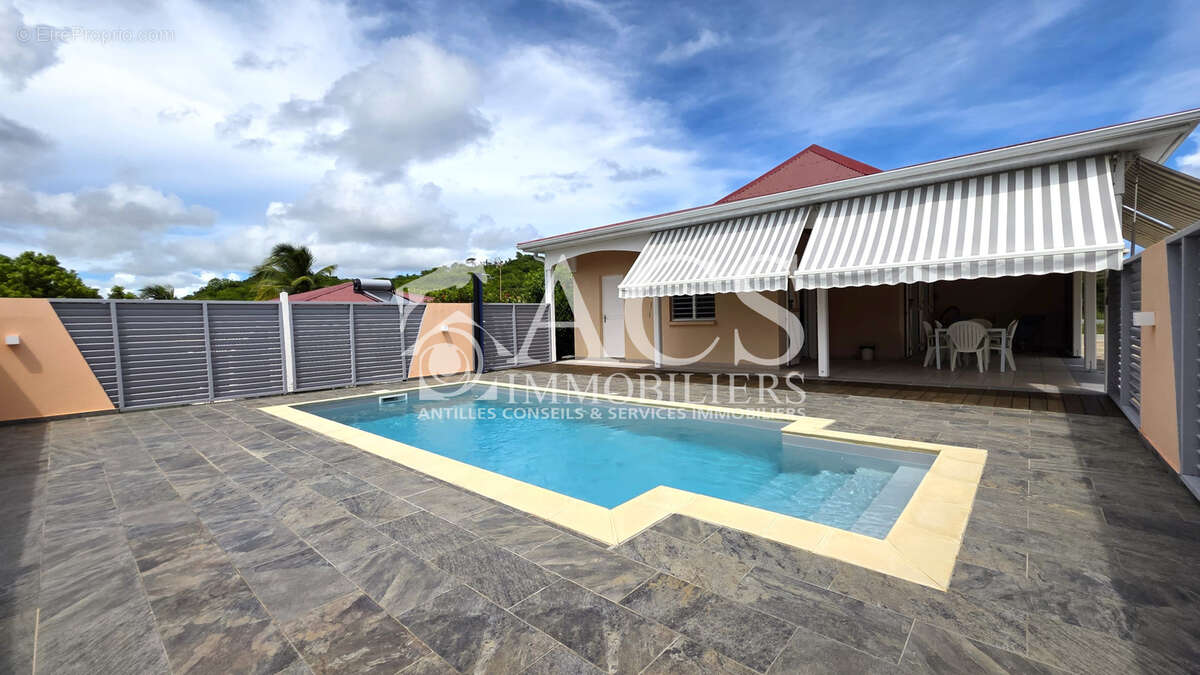À vendre : Superbe villa sécurisée au Cap Chevalier à SAINTE-ANNE - photo 2