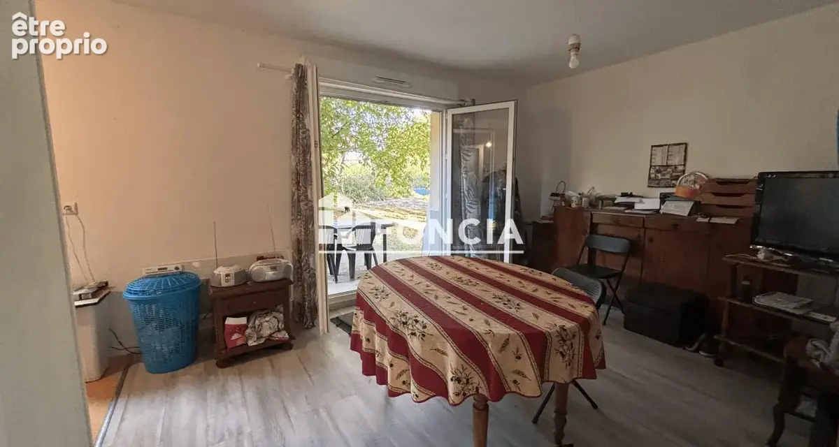 Bannalec - Proche Bourg - Au Calme - Appartement T2 - Rez-de-Jardin - Place de Parking - Cave - Locataire en Place - photo 3