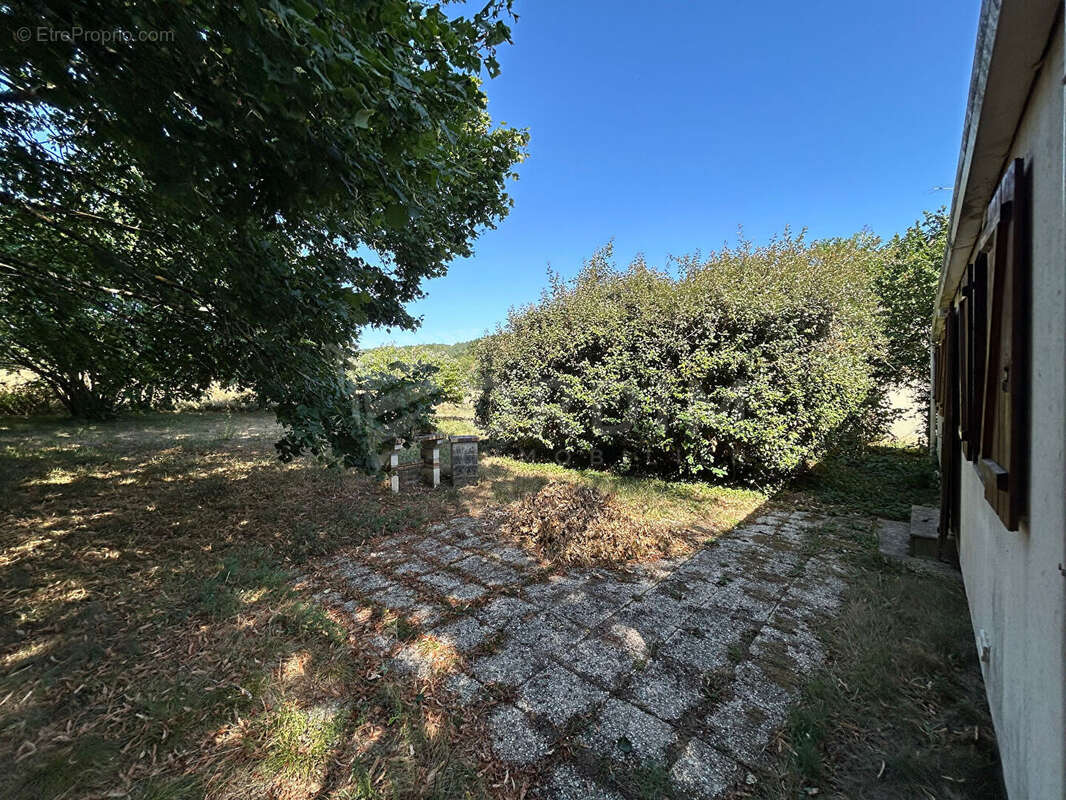 Idéal pied à terre - Bungalow sur joli jardin - 8 minutes de Toucy - photo 4