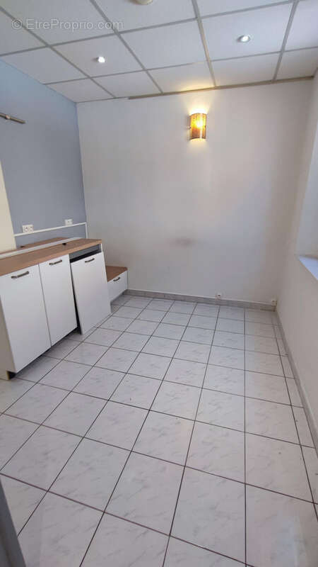 CANNES centre RDC appartement 48 m2 avec cave - photo 4