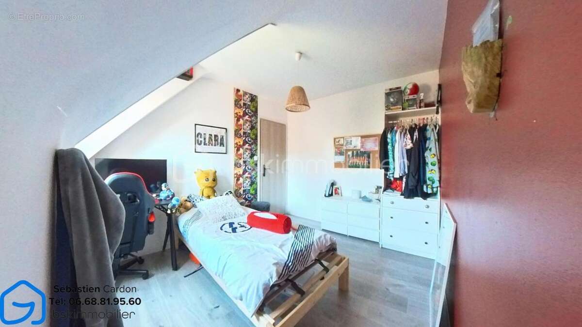 Maison à COURRIERES