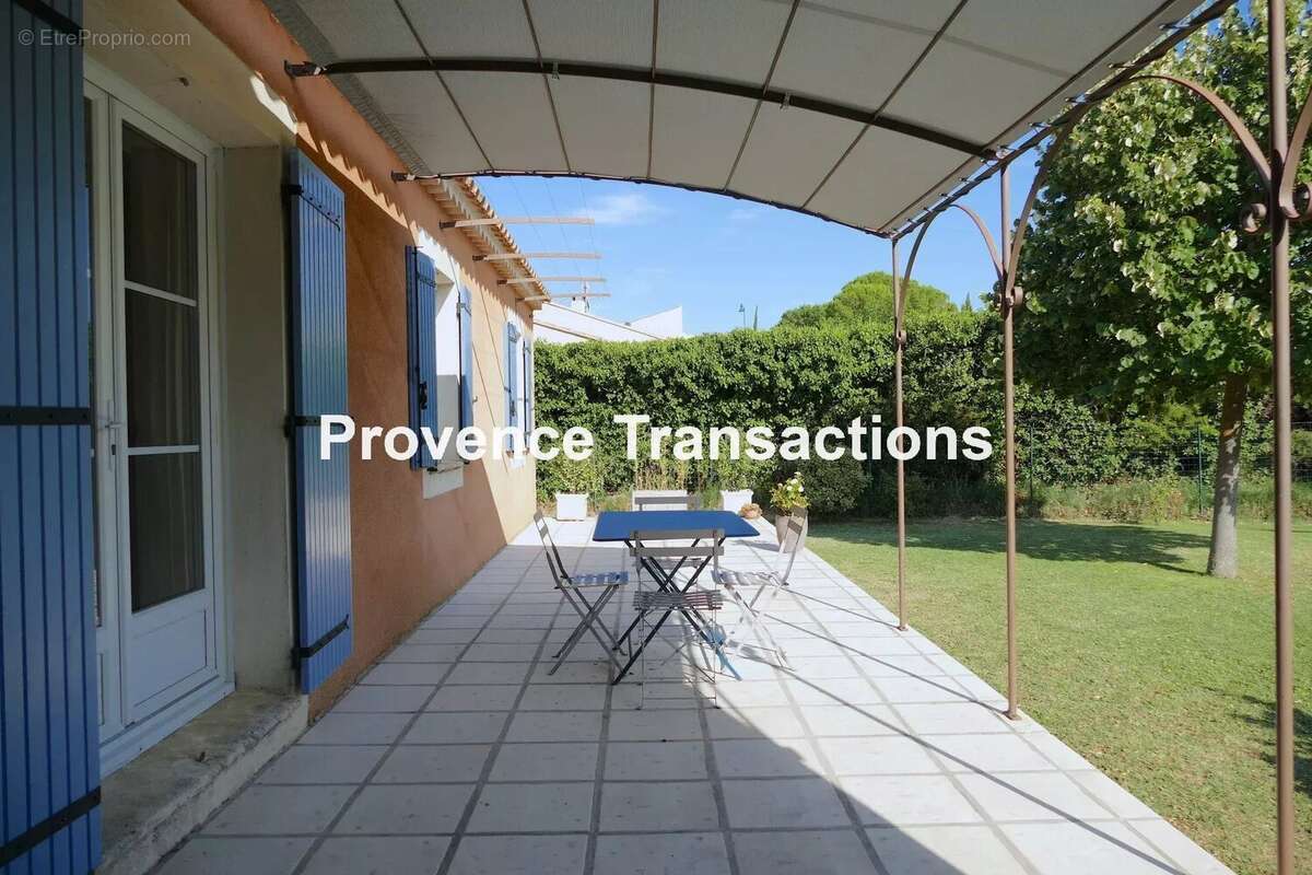 Très belle maison avec grandes dépendances - photo 20