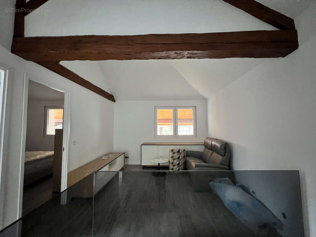 Maison à ALLINGES