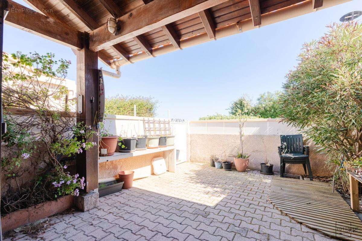 Gruissan - Les Ayguades - EN EXCLUSIVITÉ : Pavillon 1 pièce + - photo 4