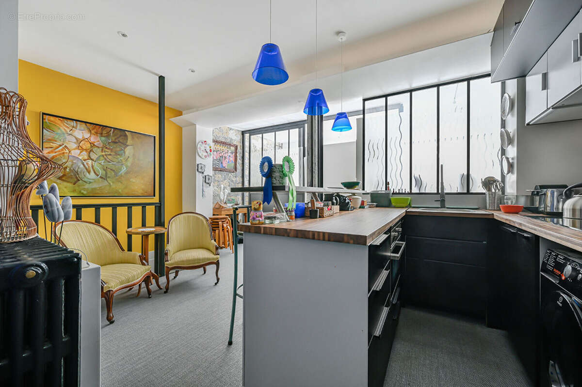 Appartement à PARIS-14E