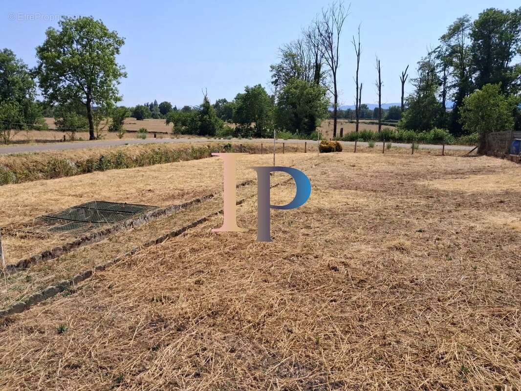 Maison a renover - photo 5