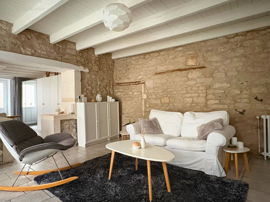 Maison à CHATEAUBERNARD