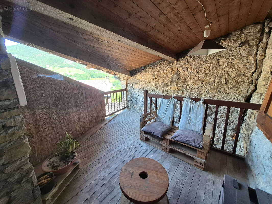 Maison de village avec terrasse - photo 4