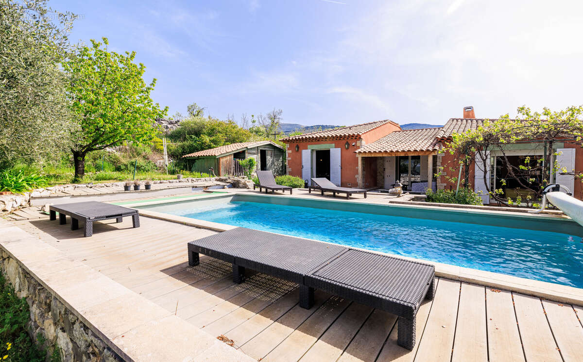 Maison à SAINT-VALLIER-DE-THIEY