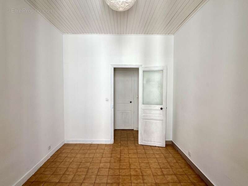 Appartement à vendre 3 pièces MARSEILLE 7EME ARRONDISSEMENT (13) St Victor proximité Vieux Port et Endoume - photo 7