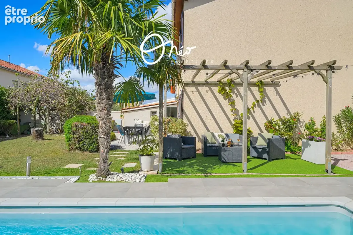 Corbas - Maison familiale 5 pièces 122m² - PISCINE - photo 2